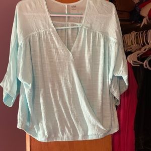 Elastic hem blouse